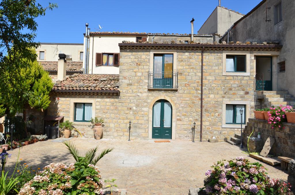 La Carretteria Guest House Mistretta Szoba fotó