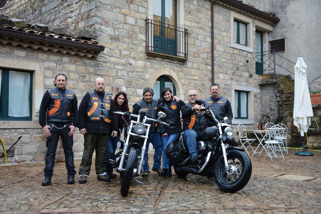 La Carretteria Guest House Mistretta Kültér fotó