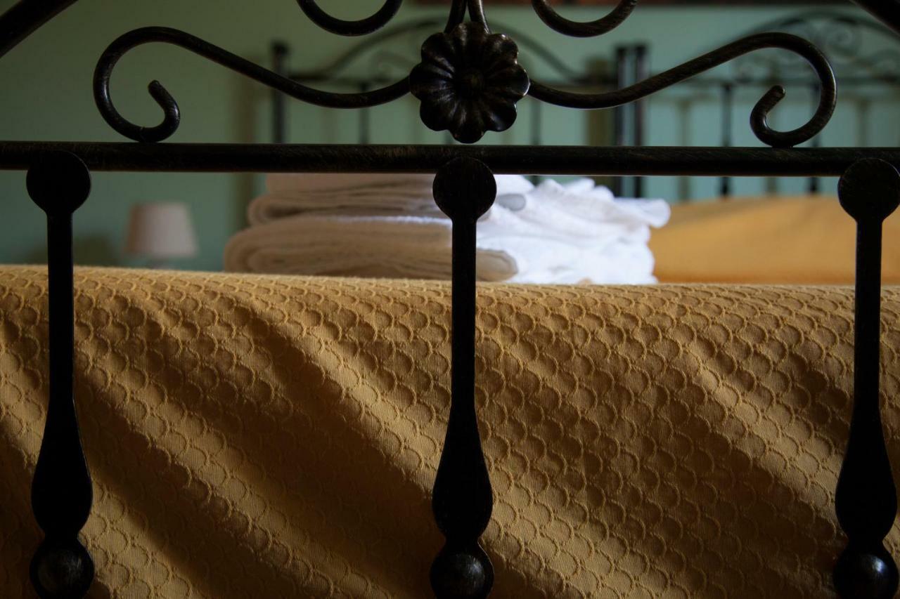 La Carretteria Guest House Mistretta Kültér fotó